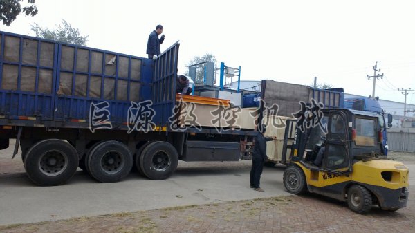 EPS線條刮漿機-發貨